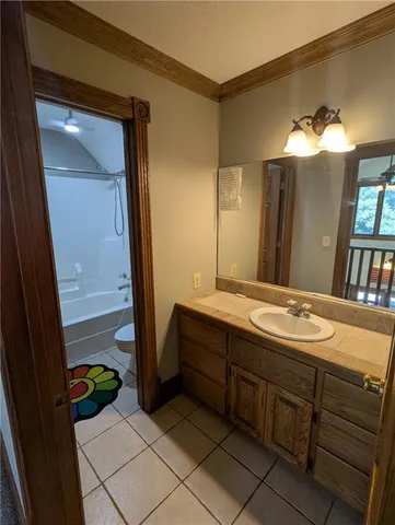 $585,000 | 1900 Yates Avenue, Horton, KS 66439