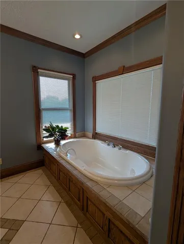 $585,000 | 1900 Yates Avenue, Horton, KS 66439