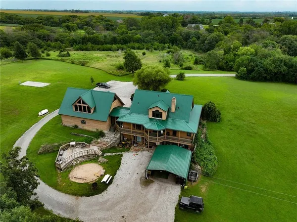 $515,000 | 1900 Yates Avenue, Horton, KS 66439