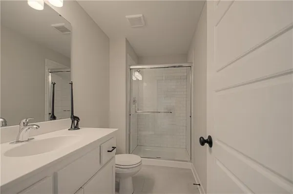 $649,900 | 1027 Fir Lane, Liberty, MO 64068