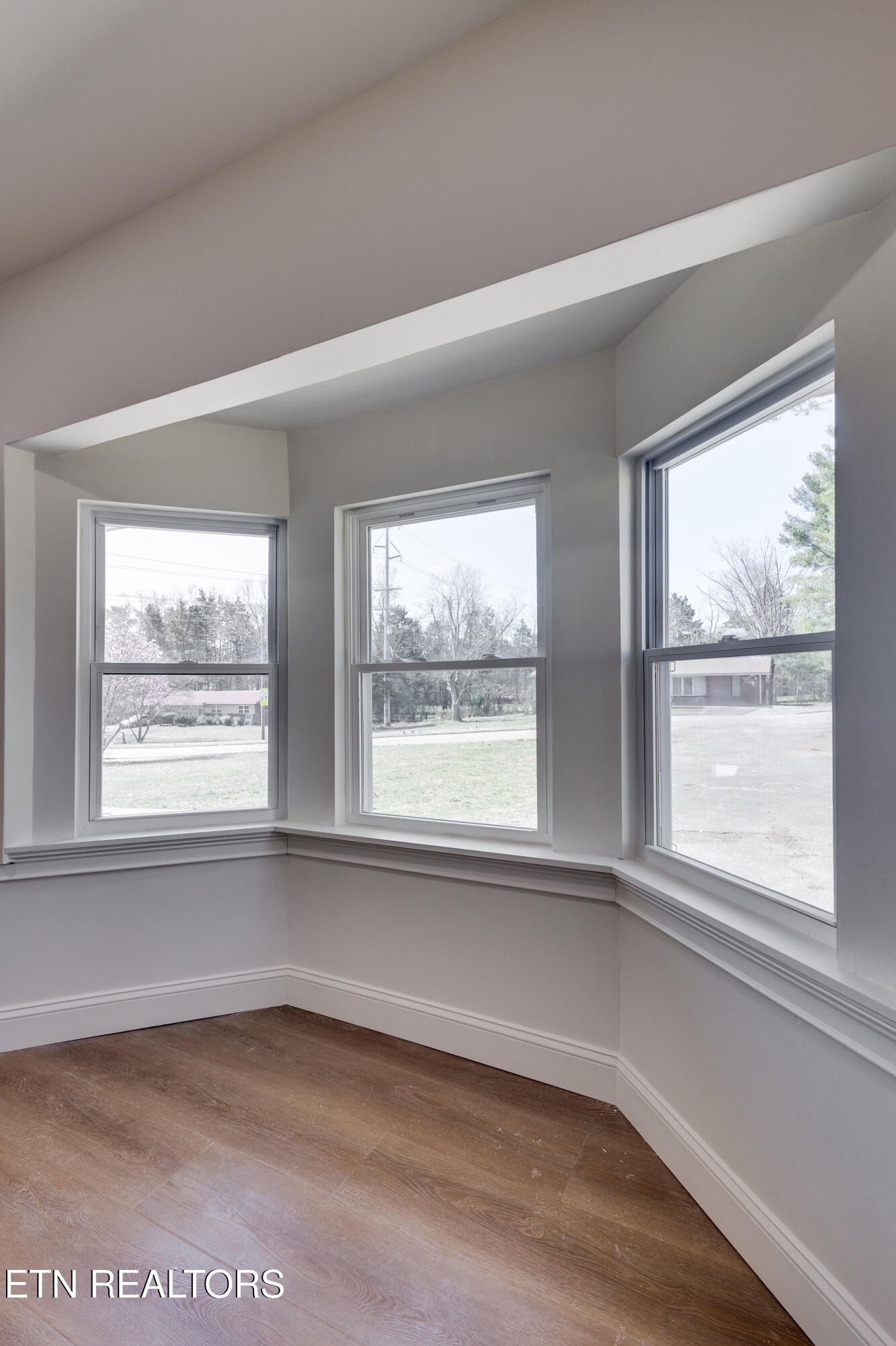 838 Whitehall Road Knoxville, TN 37909 - Photo 18 of 50