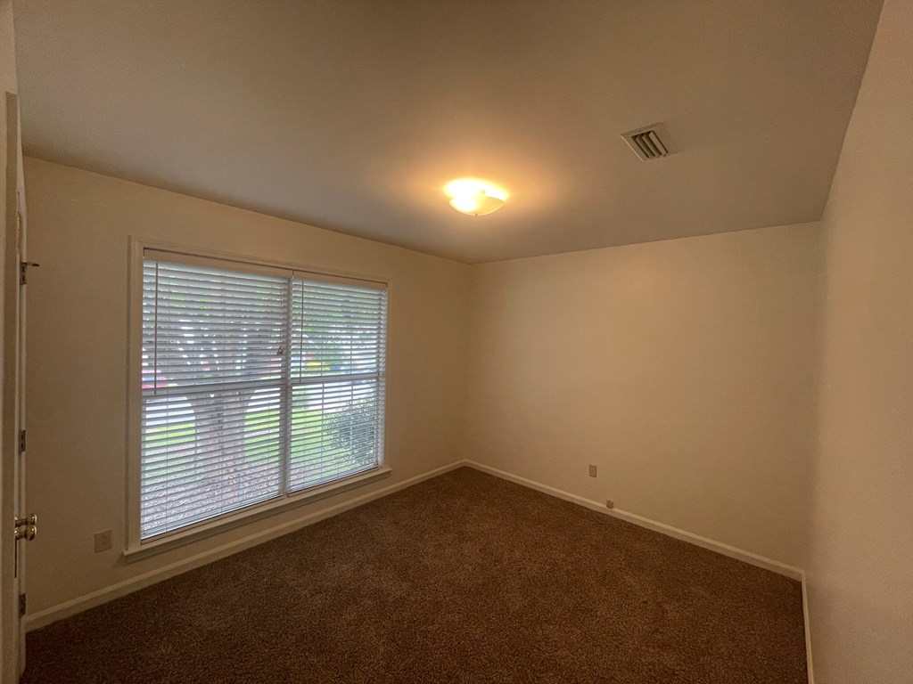 1311 Baywood Road Dothan, AL 36305 - Photo 6 of 14