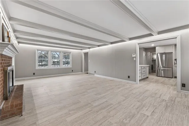 $699,950 | 900 Northeast Barnes Avenue, Kansas City, MO 64118