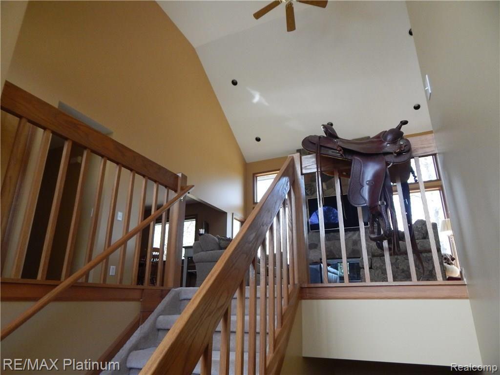 19283 Hickory Ridge Road Fenton, MI 48430 - Photo 21 of 72 DSCN3892.JPG
