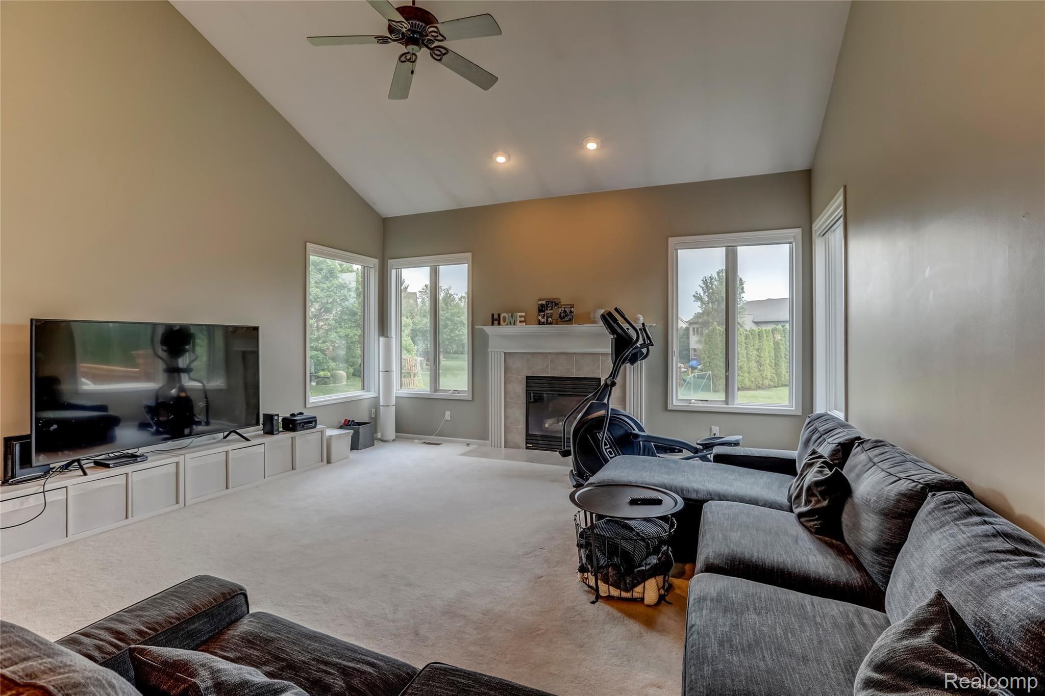 608 Appoline Court Rochester, MI 48307 - Photo 7 of 49 608 Appoline Court, Rochester, MI-11.jpg-FULL