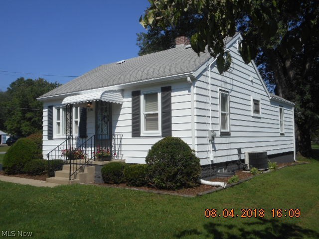 596 Briggs Road Leavittsburg, OH 44430 - Photo 2 of 29 Gallery Image 2