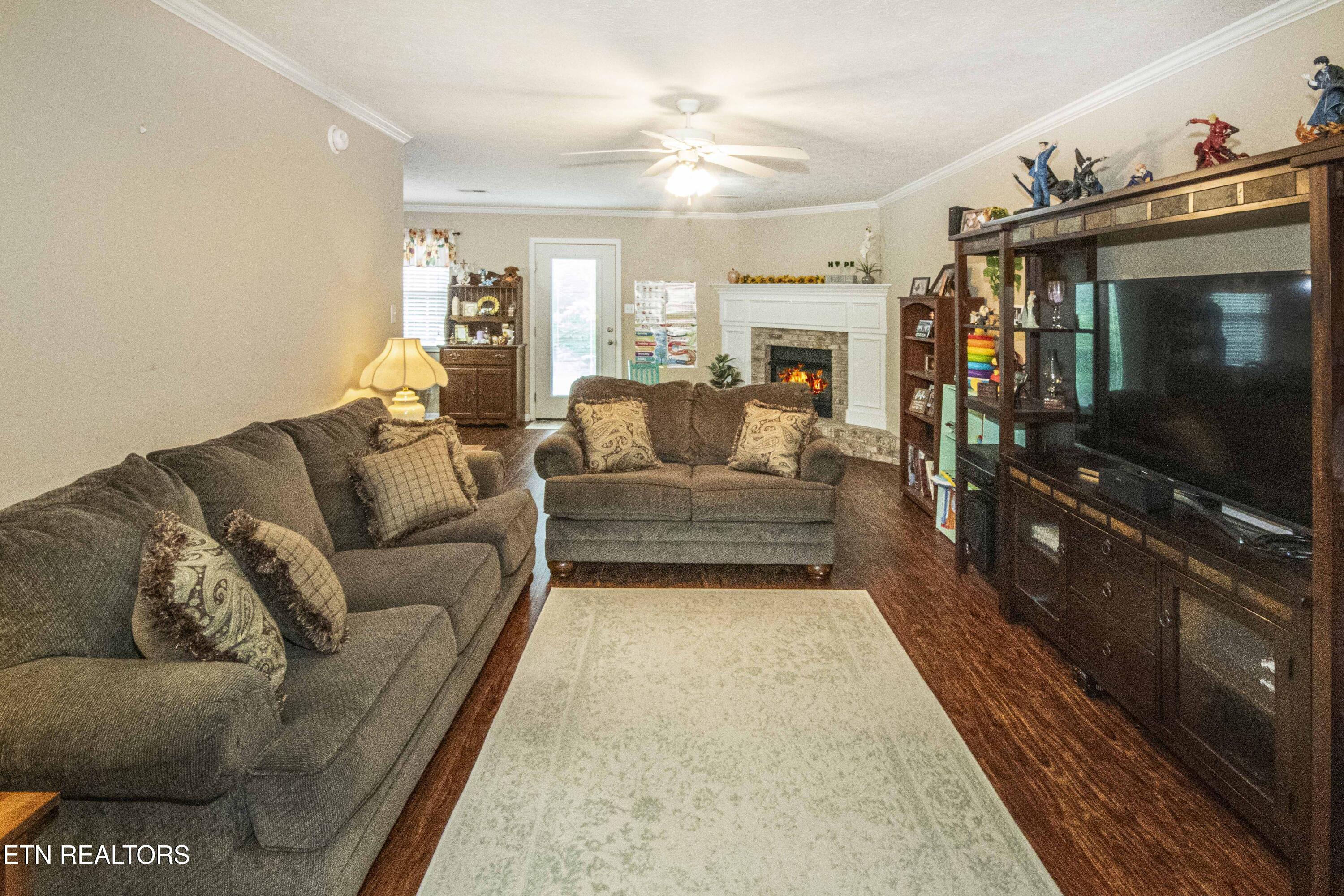 198 Nicely Trail Powell, TN 37849 - Photo 5 of 37 V19A1561