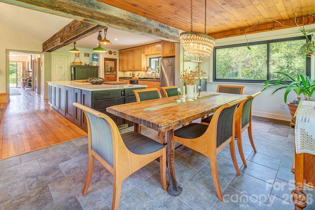 10 Hillendale Road Asheville, NC 28805 - Photo 18 of 45 Gallery Image 18