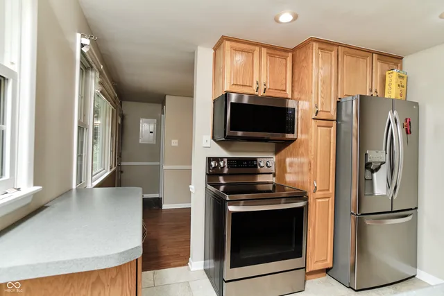 $324,900 | 7353 Grandview Drive, Indianapolis, IN 46260