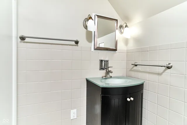 $324,900 | 7353 Grandview Drive, Indianapolis, IN 46260