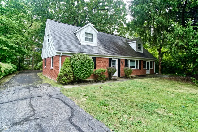 $324,900 | 7353 Grandview Drive, Indianapolis, IN 46260