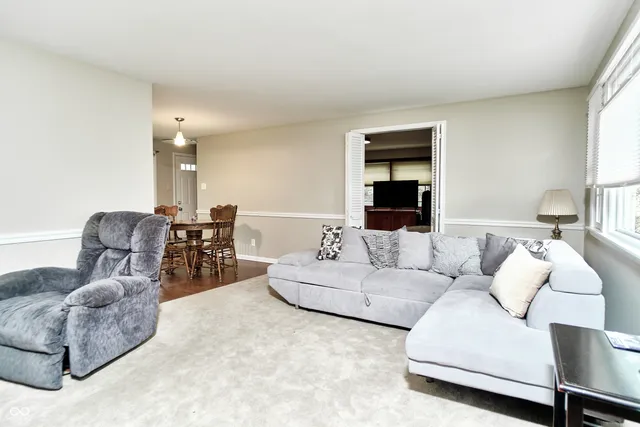 $324,900 | 7353 Grandview Drive, Indianapolis, IN 46260