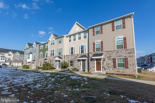 $429,000 | 2721 Wheatland Station Way, Fredericksburg, VA 22408