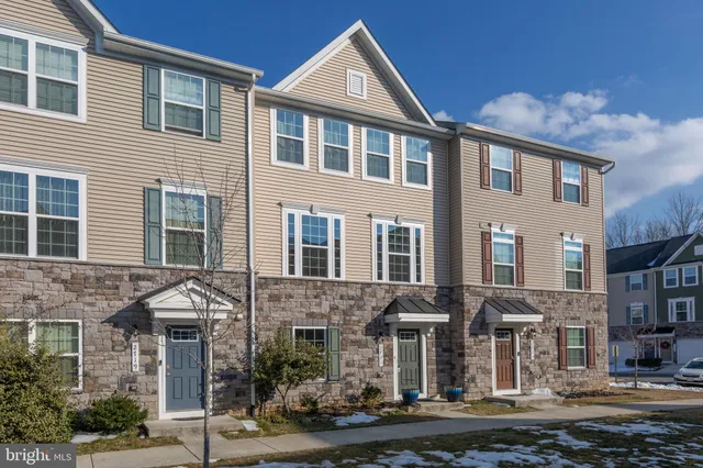 $429,000 | 2721 Wheatland Station Way, Fredericksburg, VA 22408