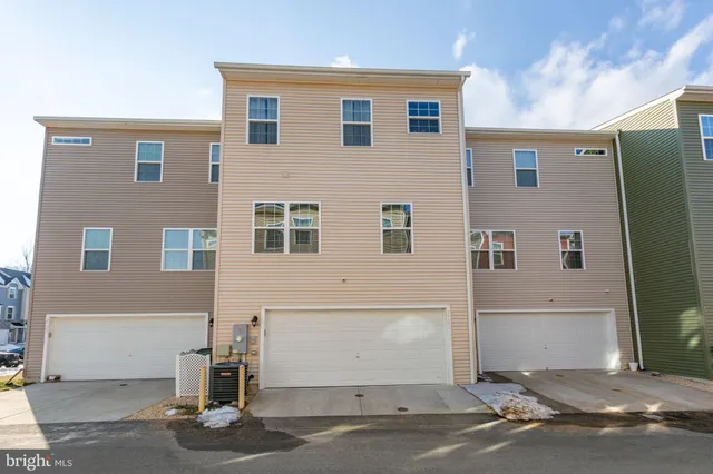 $429,000 | 2721 Wheatland Station Way, Fredericksburg, VA 22408