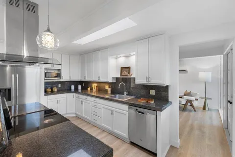 $2,398,000 | 1484 Kingfisher Way, Sunnyvale, CA 94087