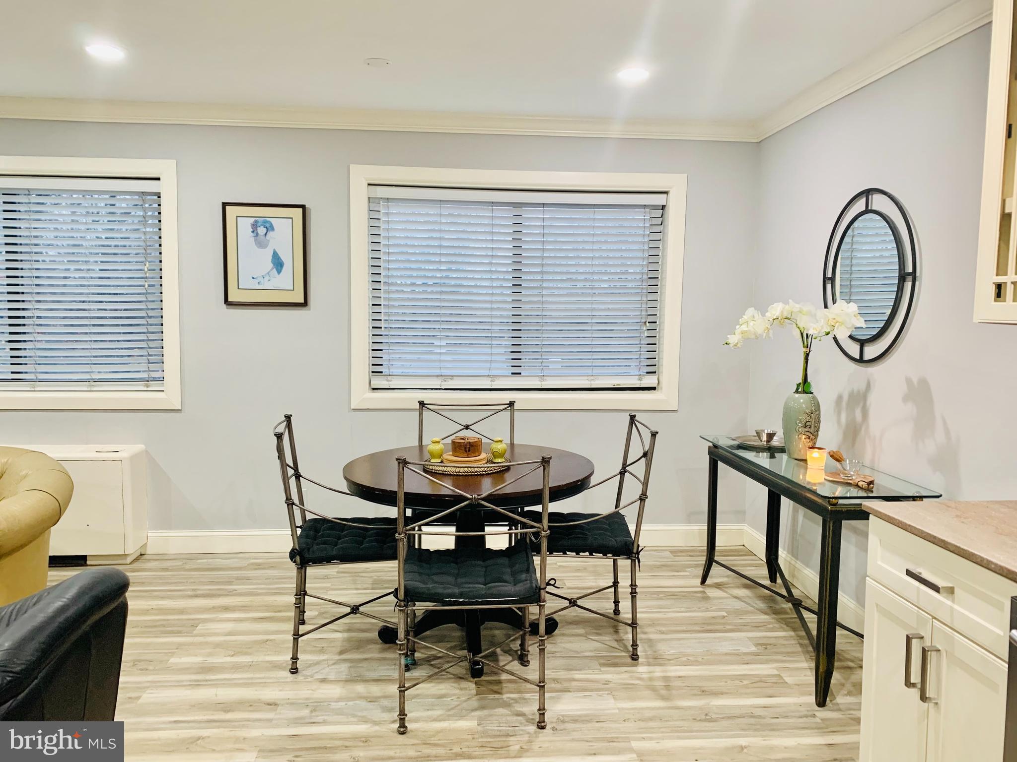 8601 Manchester Road, Unit 517 Silver Spring, MD 20901 - Photo 5 of 11 Dining Area