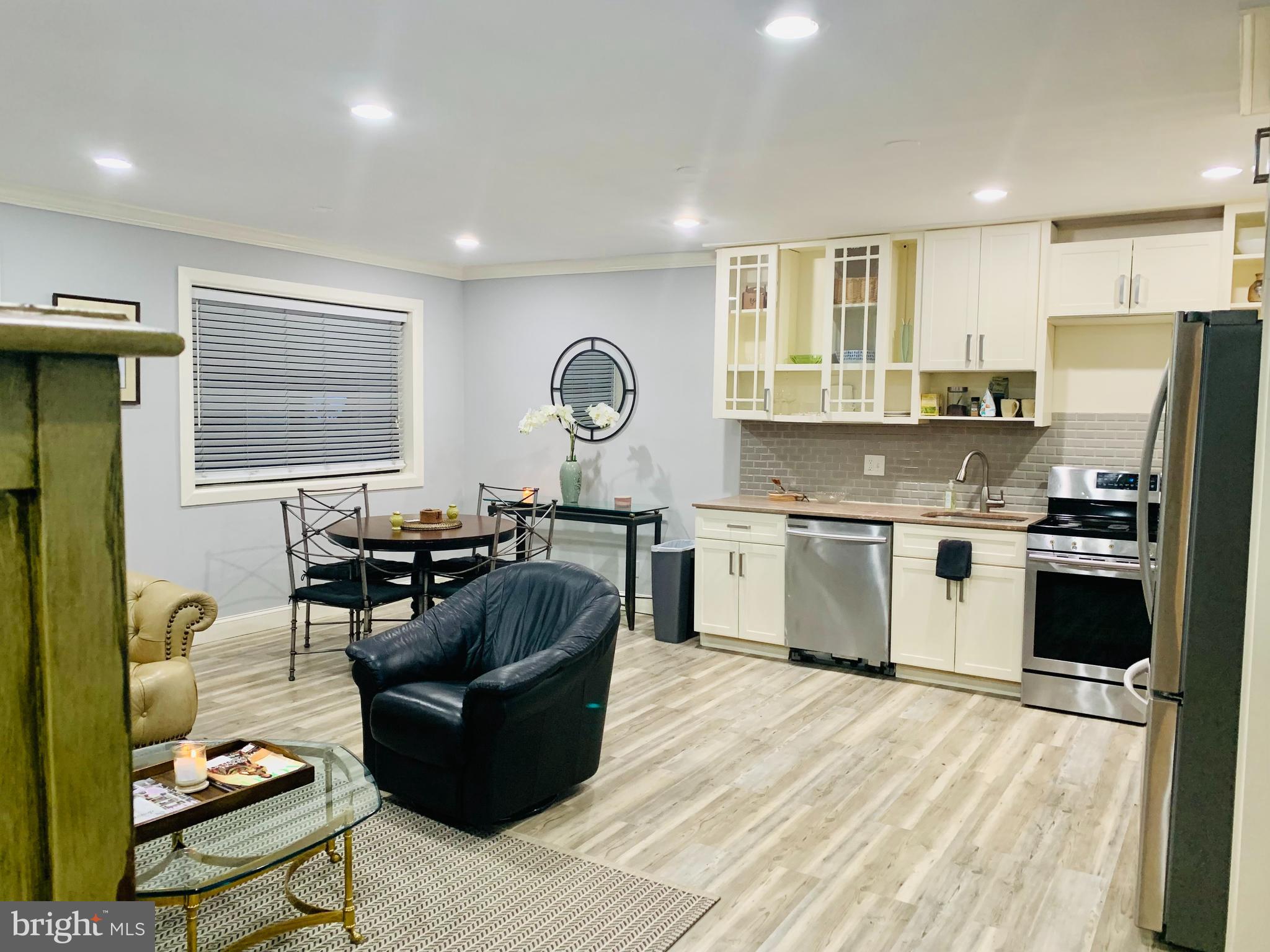 8601 Manchester Road, Unit 517 Silver Spring, MD 20901 - Photo 6 of 11 Kitchen