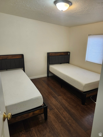 574 West Harding Avenue Cedar City, UT 84720 - Photo 43 of 43 View of bedroom with furniture
