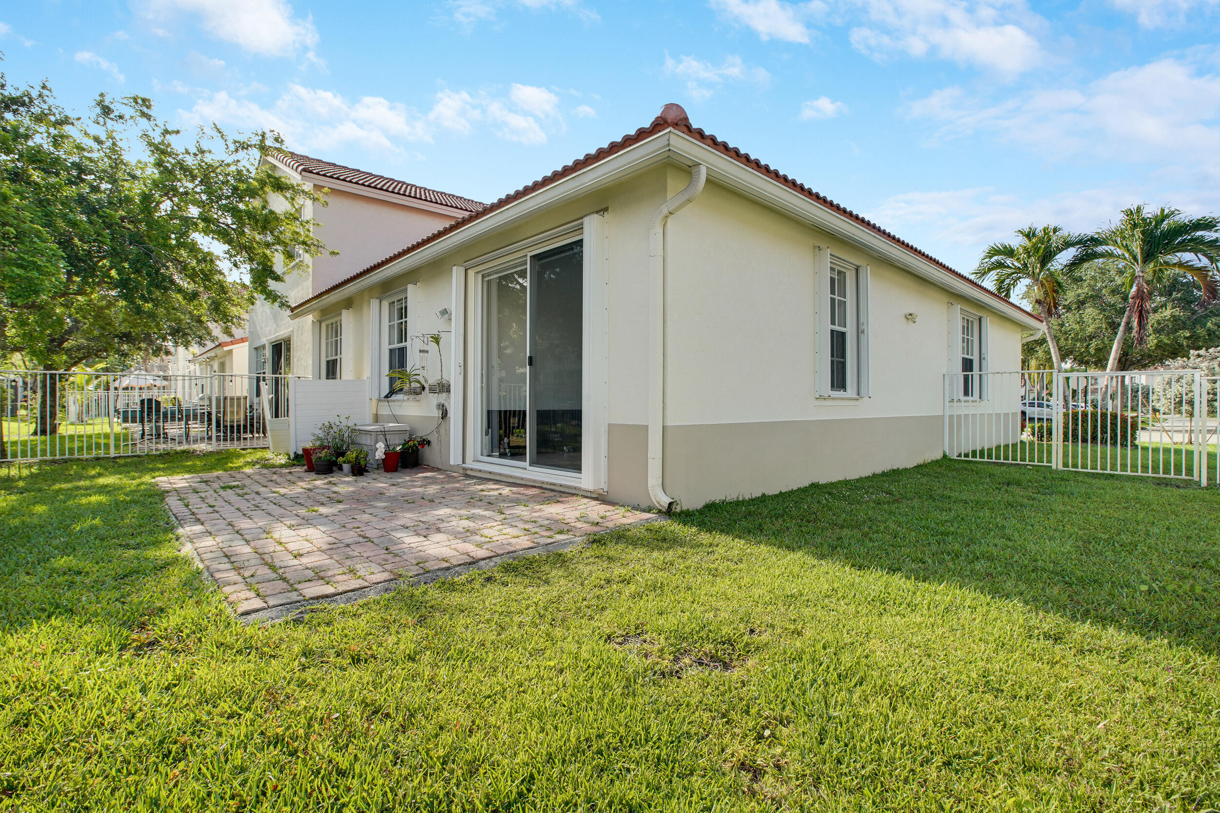 18803 Southwest 26th Street Miramar, FL 33029 - Photo 19 of 25 19