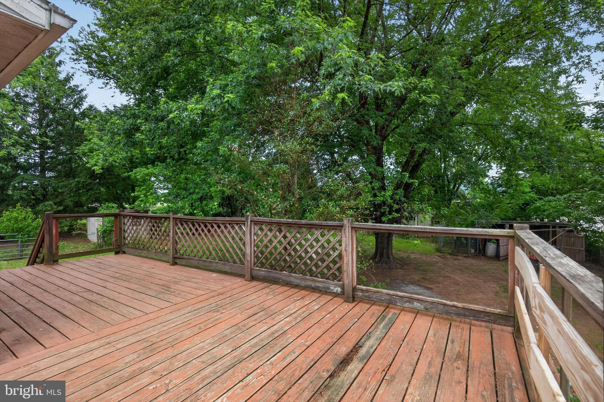 1048 Creek Road Manheim, PA 17545 - Photo 17 of 29