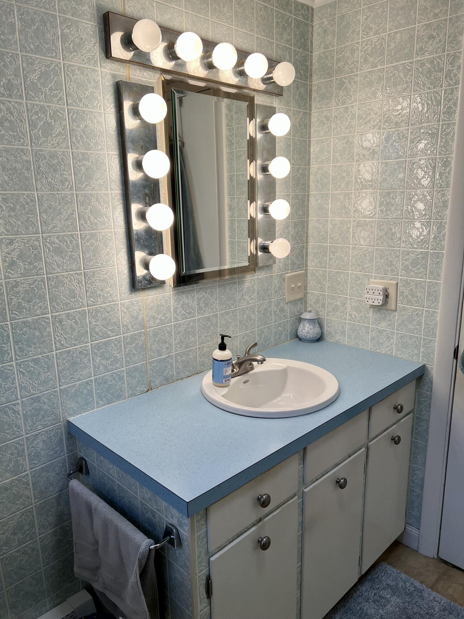 17 Freeman Ridge Road Southwest Harbor, ME 04679 - Photo 35 of 58 Full bath