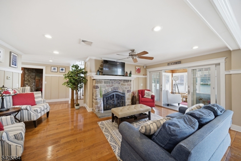 84 West Shore Road Denville, NJ 07834 - Photo 6 of 50