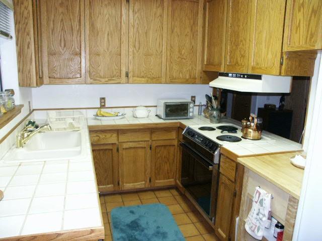 8327 Lost Mill Road Shingletown, CA 96088 - Photo 4 of 13 Kitchen
