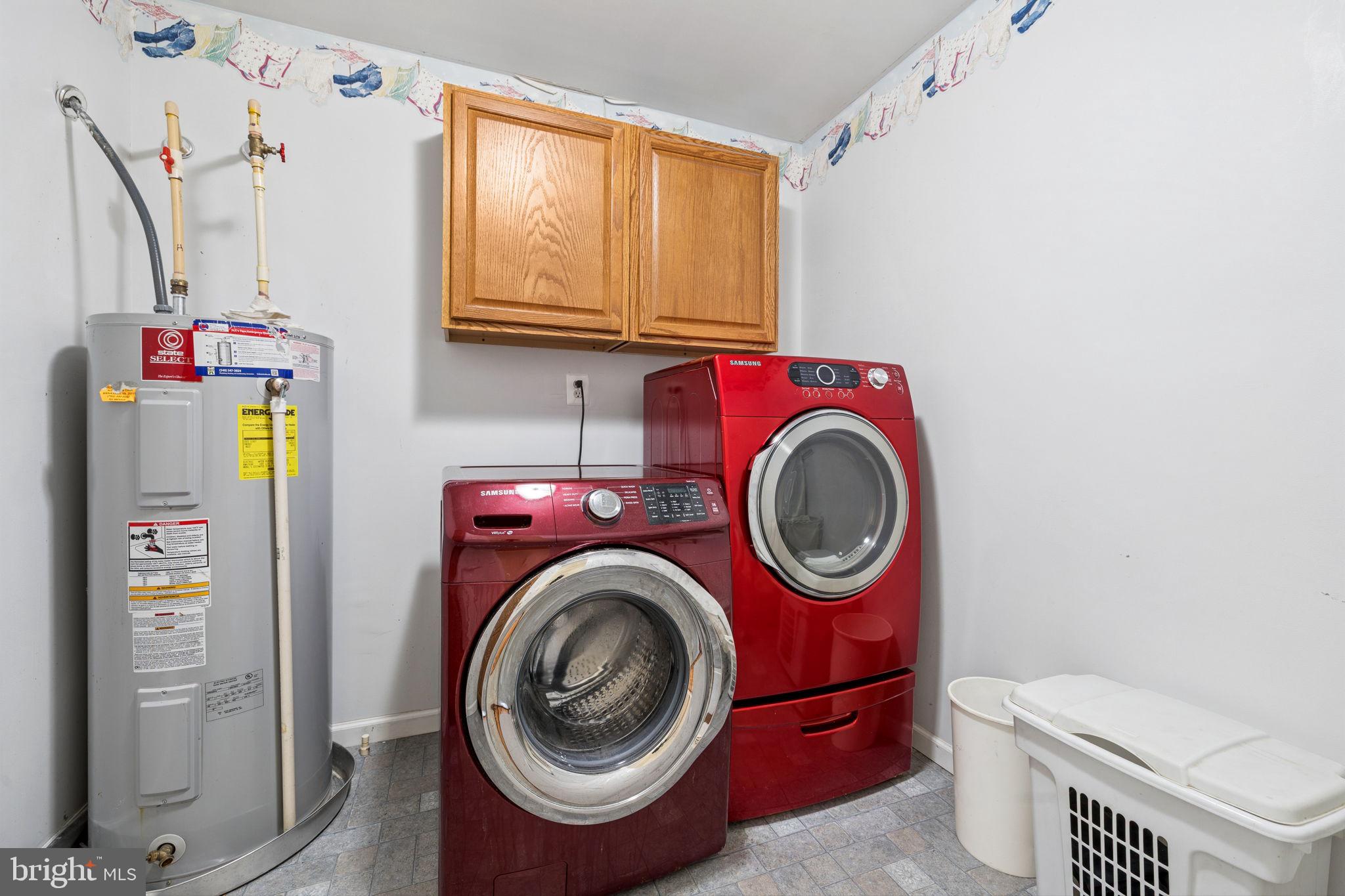 14917 Compton Road Centreville, VA 20121 - Photo 26 of 72 Laundry Room