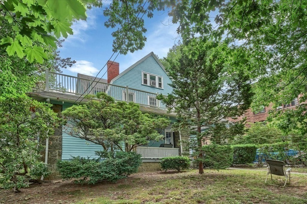 155 Kilsyth Road Boston, MA 02135 - Photo 25 of 35
