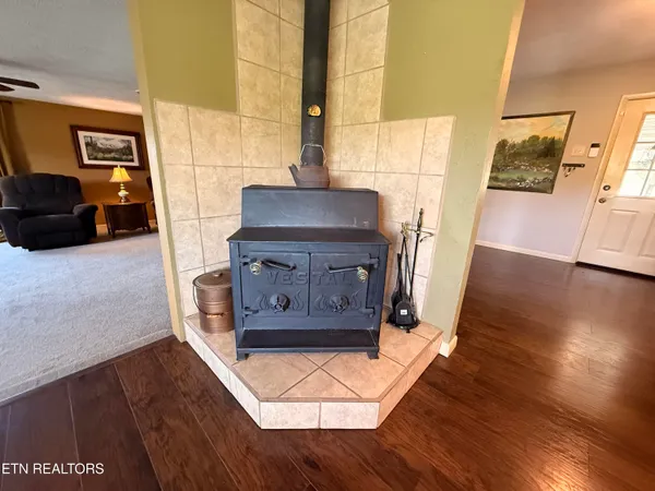 $250,000 | 4936 Hurricane Road, Jonesville, VA 24263