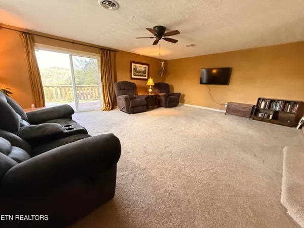 $250,000 | 4936 Hurricane Road, Jonesville, VA 24263