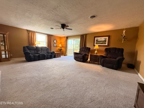 $250,000 | 4936 Hurricane Road, Jonesville, VA 24263