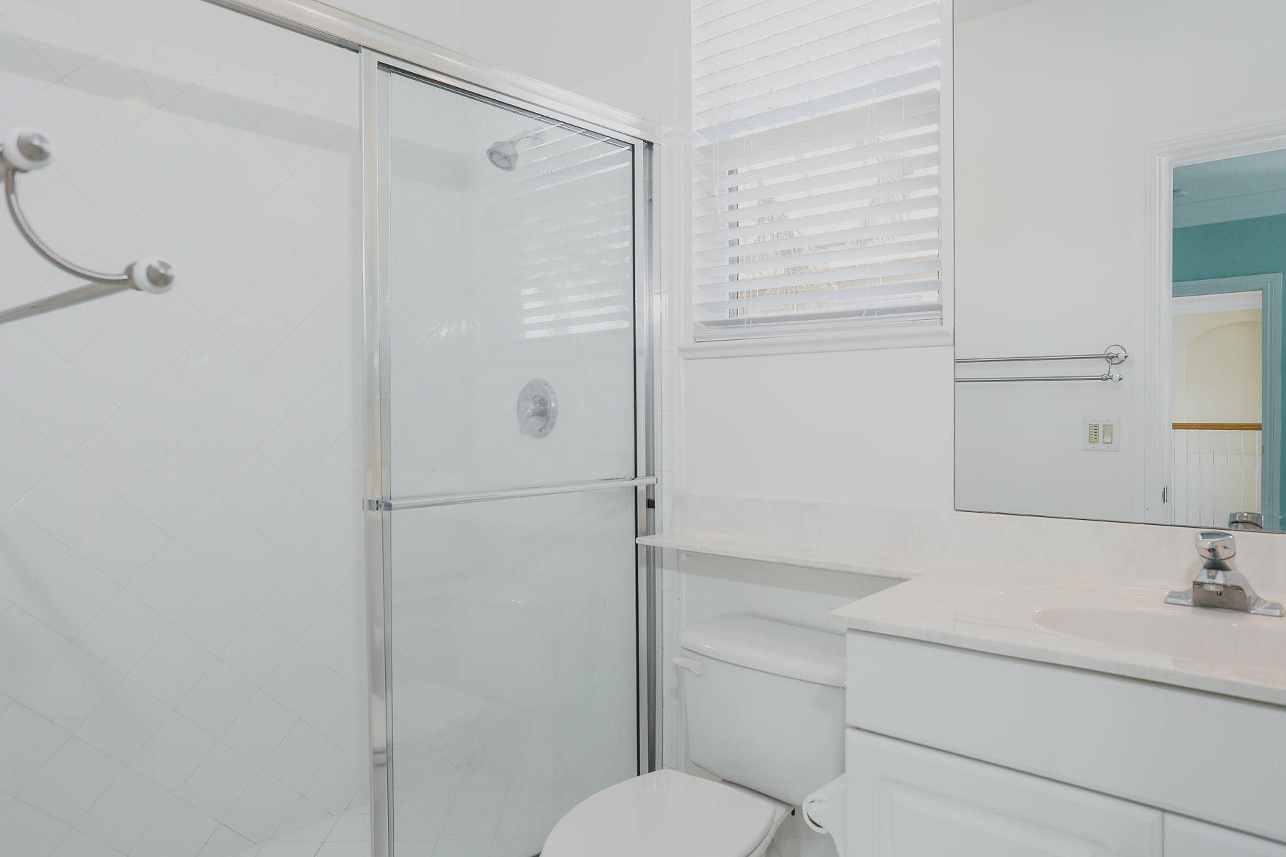 130 Bryce Lane Jupiter, FL 33458 - Photo 31 of 40 Bathroom 3
