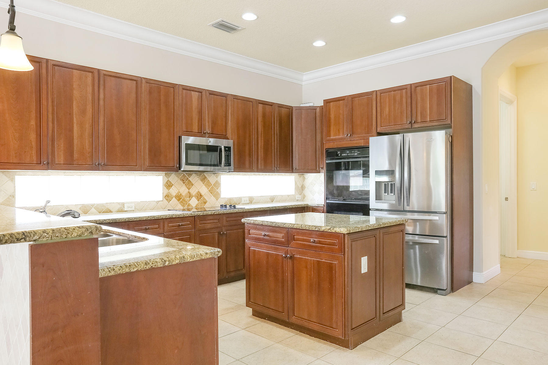 130 Bryce Lane Jupiter, FL 33458 - Photo 38 of 40 Kitchen