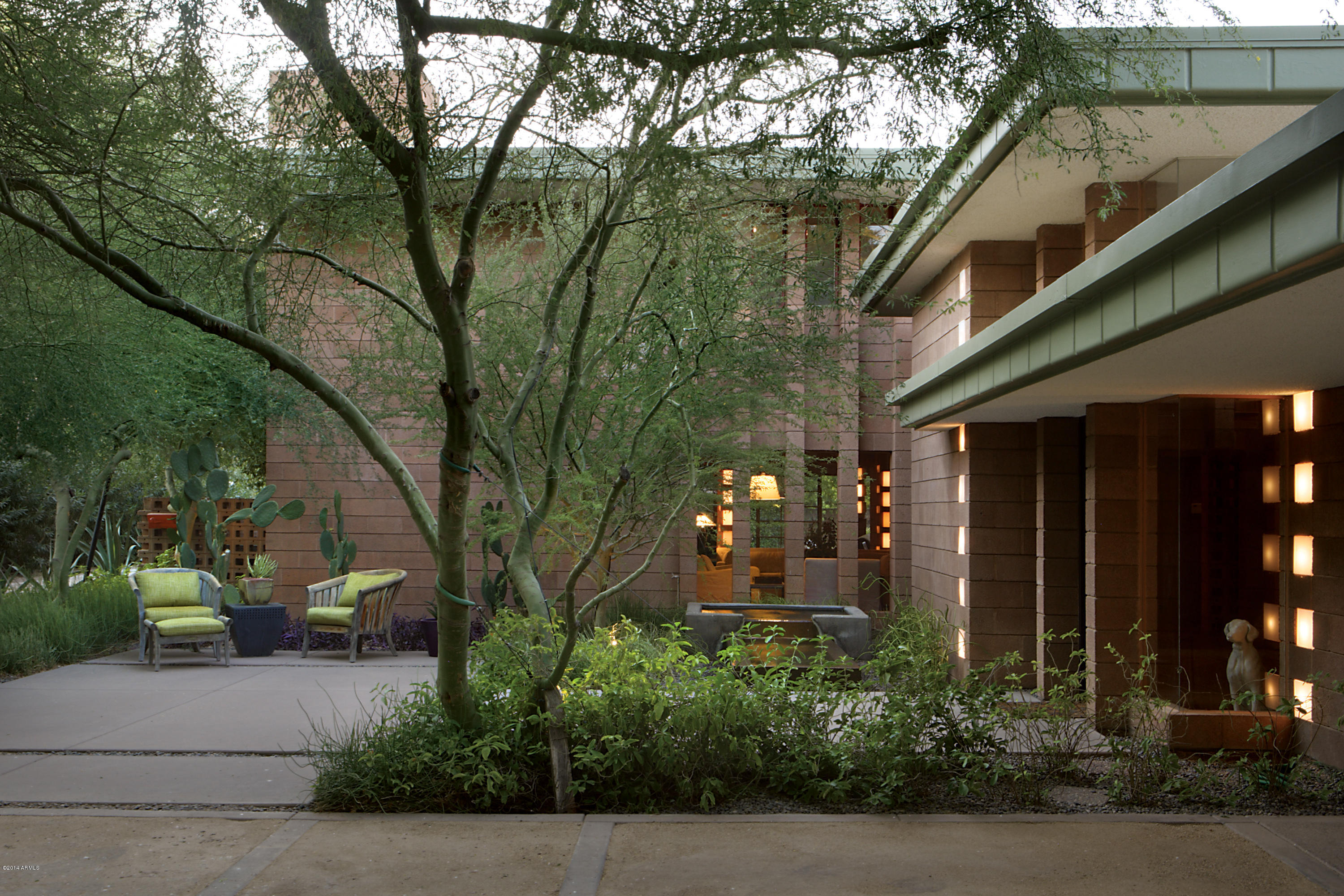 729 East Circle Road Phoenix, AZ 85020 - Photo 20 of 23 729 E. Circle Road