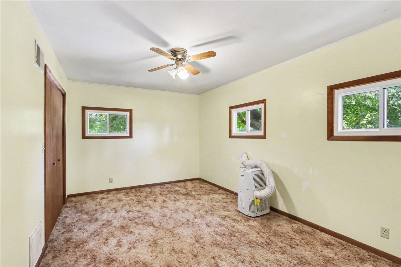 1039 Constantine Street Three Rivers, MI 49093 - Photo 10 of 32