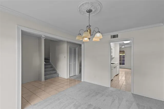 a view of empty room with window