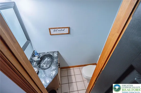 $350,000 | 2725 Victoria Lane, Easton, PA 18045