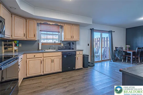 $350,000 | 2725 Victoria Lane, Easton, PA 18045