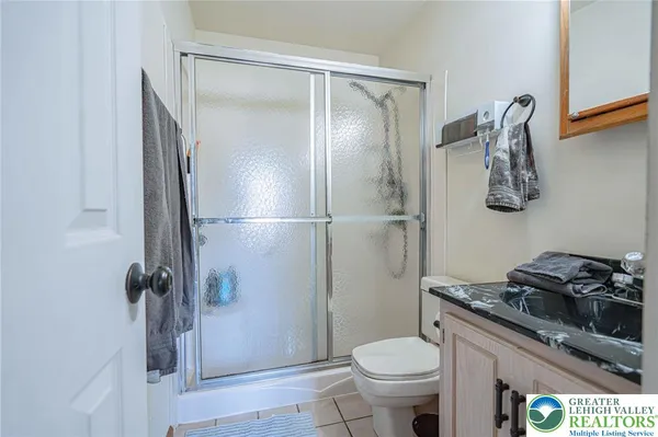 $350,000 | 2725 Victoria Lane, Easton, PA 18045