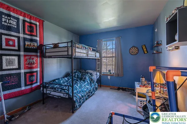 $350,000 | 2725 Victoria Lane, Easton, PA 18045