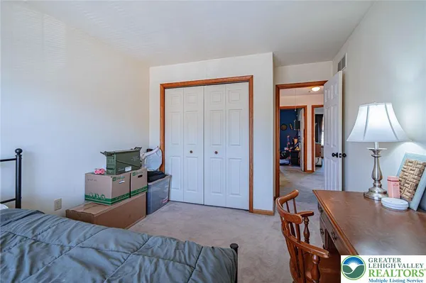 $350,000 | 2725 Victoria Lane, Easton, PA 18045