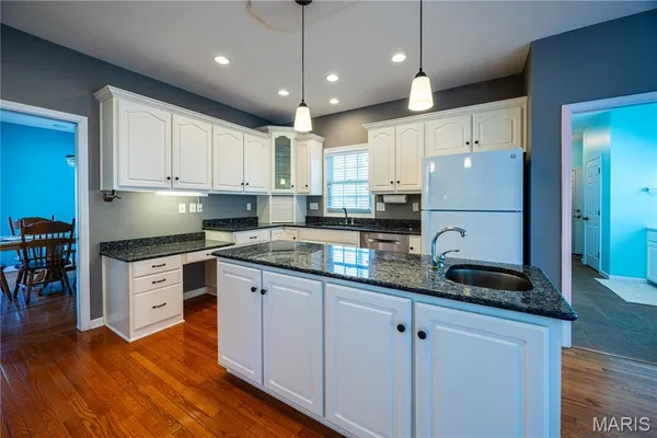 $525,000 | 2420 Kent Drive, Cape Girardeau, MO 63701