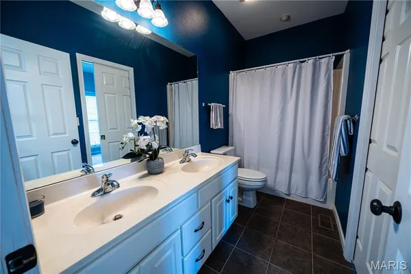 $525,000 | 2420 Kent Drive, Cape Girardeau, MO 63701