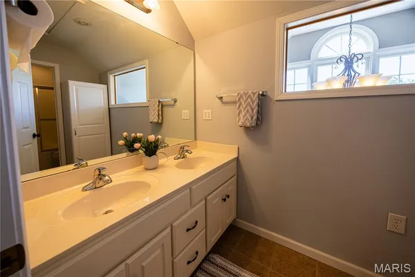 $525,000 | 2420 Kent Drive, Cape Girardeau, MO 63701