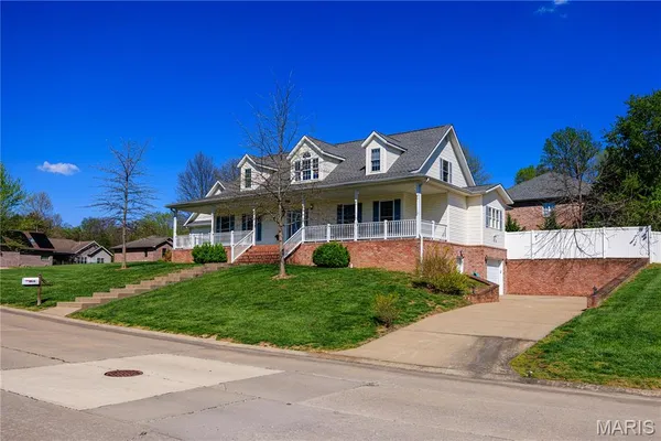 $525,000 | 2420 Kent Drive, Cape Girardeau, MO 63701
