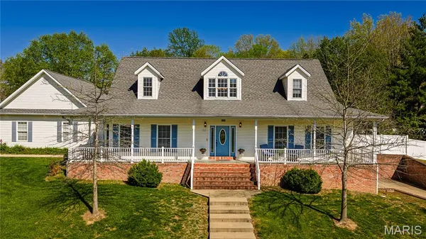 $525,000 | 2420 Kent Drive, Cape Girardeau, MO 63701