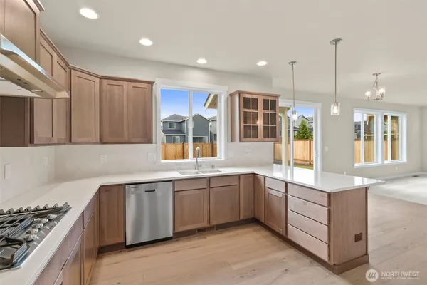 $689,950 | 9001 Wyatt Court Southeast, Tumwater, WA 98501