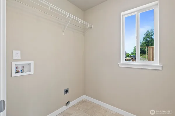 $689,950 | 9001 Wyatt Court Southeast, Tumwater, WA 98501